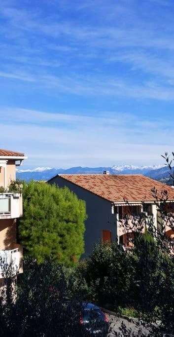 Studio Cosy Avec Terrasse Et Garage Saint-Laurent Du Var Limitrophe Nice Екстер'єр фото